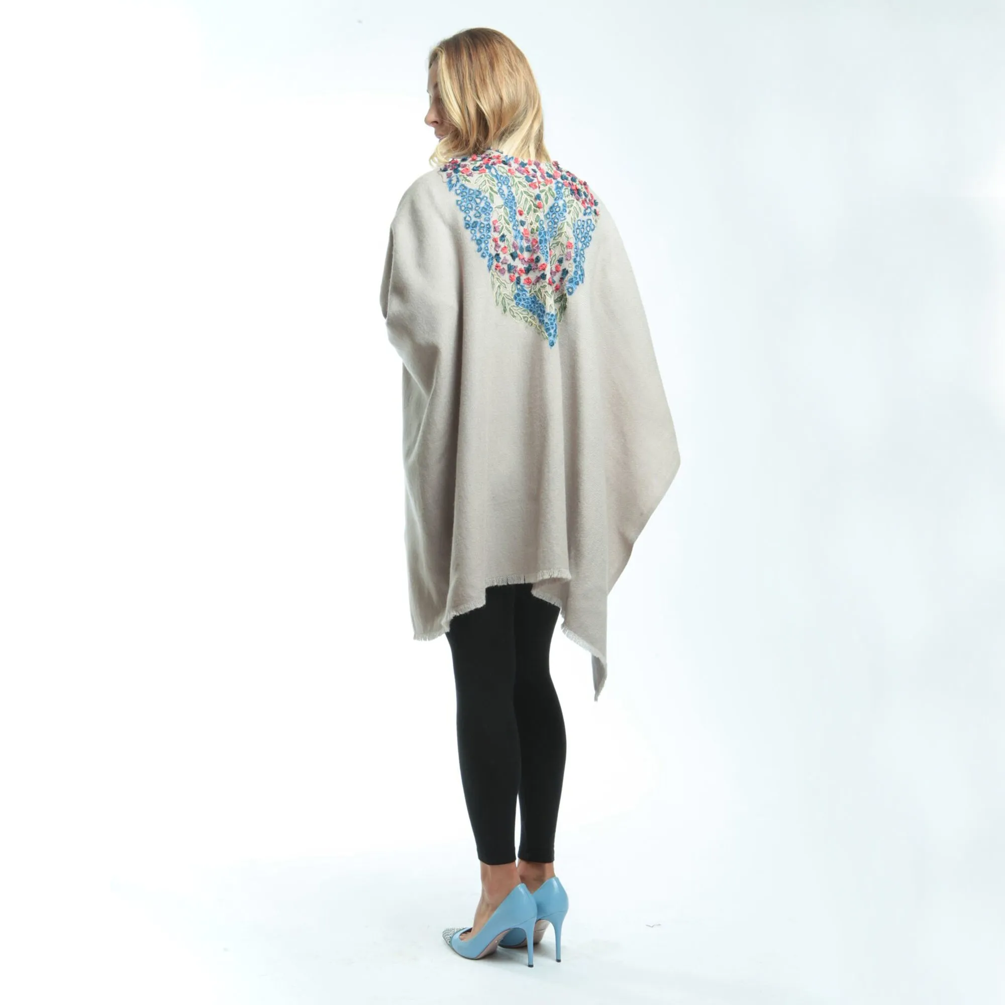 Motif Floral Embroidered Women's Shawl - Beige